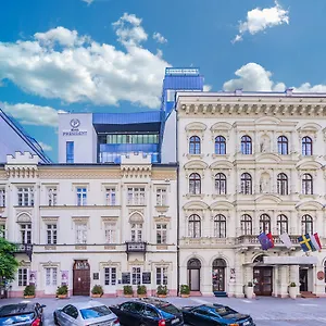 **** Hotel President Hungria