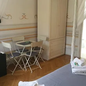 https://suites-piazza-del-popolo.it-romehotels.com